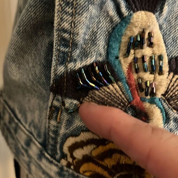 Blank NYC Embroidered Floral Hummingbird Embellished Distressed Denim Jacket - Picture 9 of 15